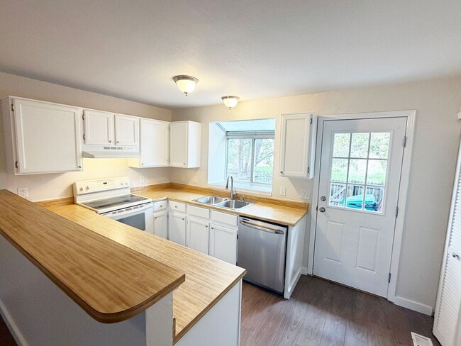 Photo - 3070 W 107th Pl