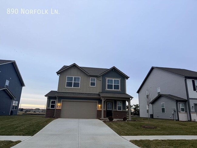 Building Photo - 890 Norfolk Ln