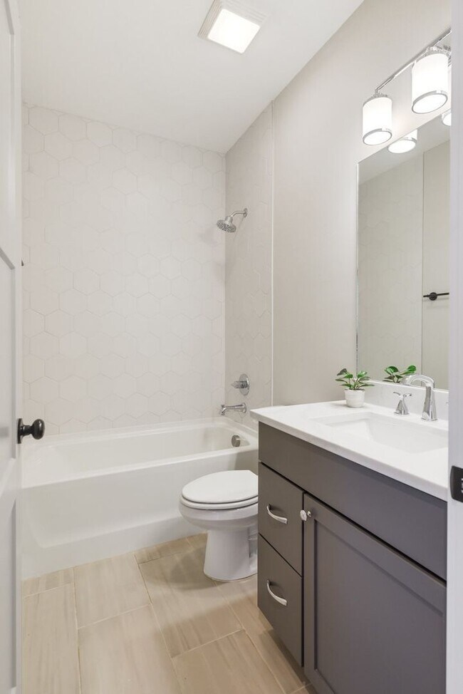 Photo - Welcome to The Becanni in Charlotte Park!