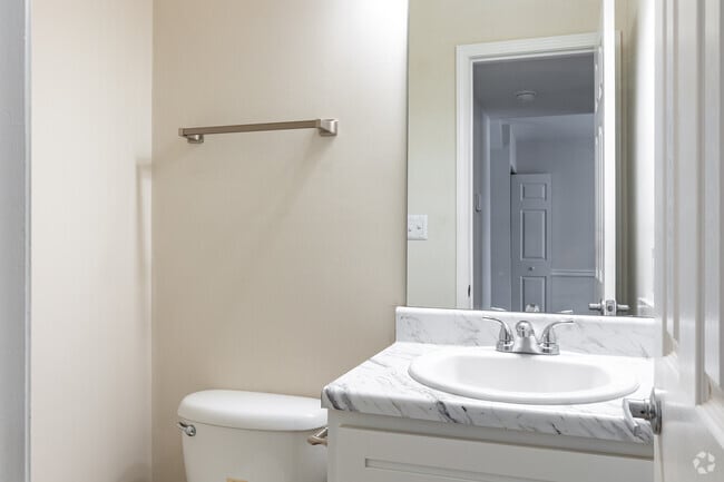 2BR, 2.5BA - 1314SF Half-Bath