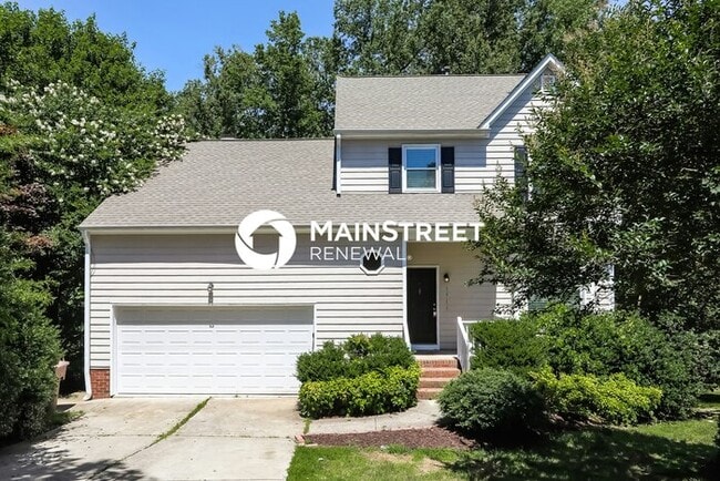 Building Photo - 3 Bedroom Pet-Friendly Home in Greensboro, NC with Main Street Renewal