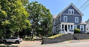 Building Photo - 14 Fairview Ave Unit 4