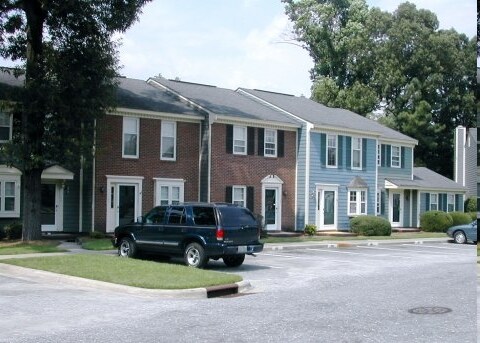 Briarcliff Apartments - Briarcliff Apartments