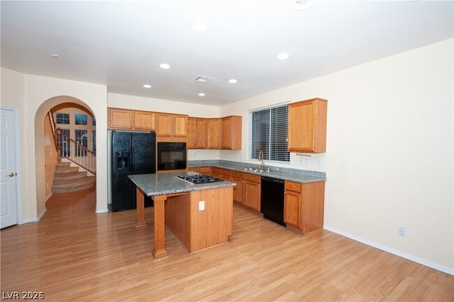 Photo - 11768 Del Sur Ave