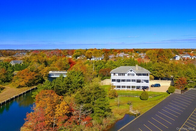 Photo - 510 Shore Dr