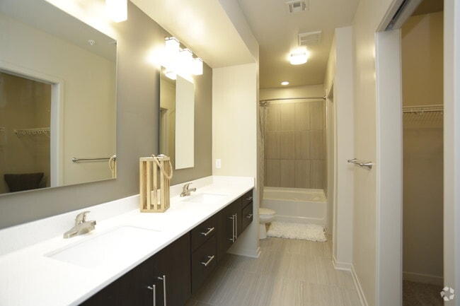 1BR, 1BA - B Unit_998 SF - The InterUrban Lofts