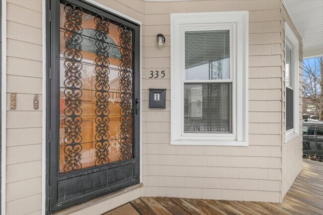Photo - 335 Salem St Unit 2