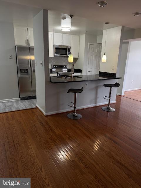 Photo - 2051 Alice Ave