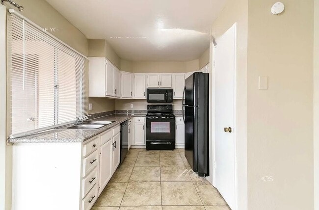 Photo - 6014 S 41st Pl