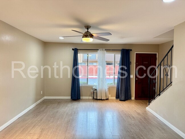Photo - 9405 Gold Coast Dr