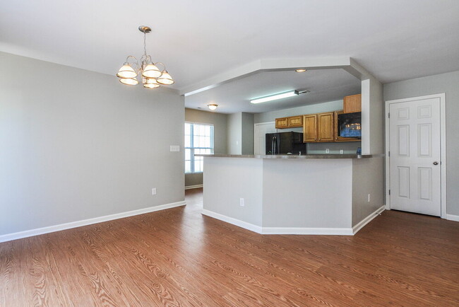 Photo - 2014 Gushing Dr