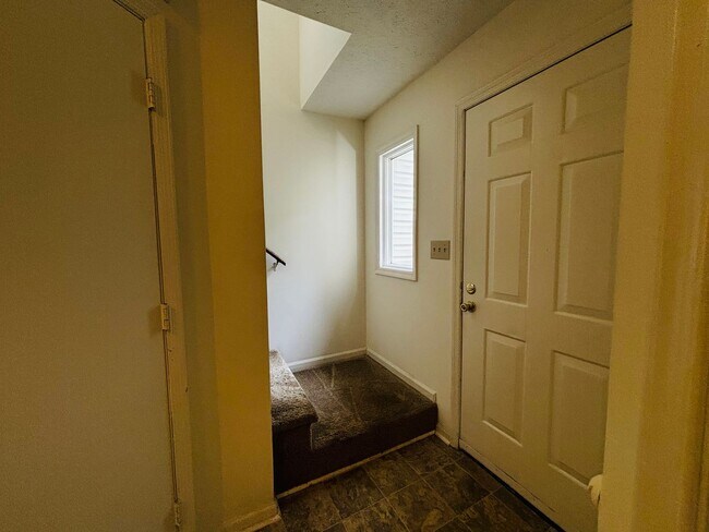 Photo - 611 Green St