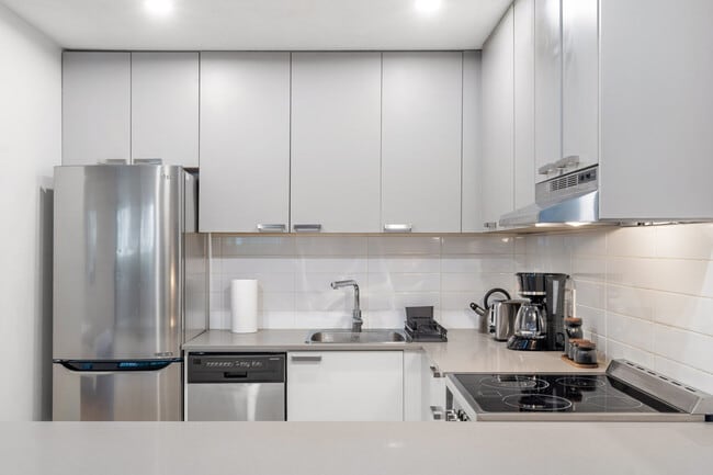 Photo - 1190 10th Avenue Bikeway Unit ID1055219P