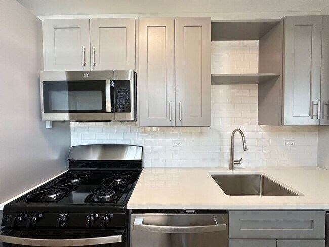 369 Hazel Ave Unit B10