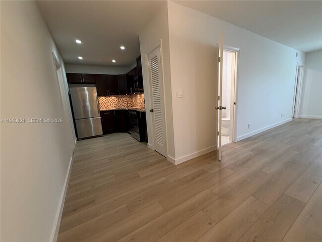 Photo - 2426 SE 17th St Unit 207A