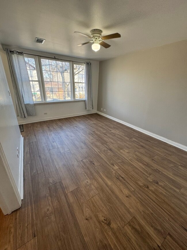 Photo - 617 W 43rd Pl