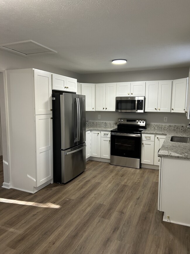 Photo - 702 62nd Ave N