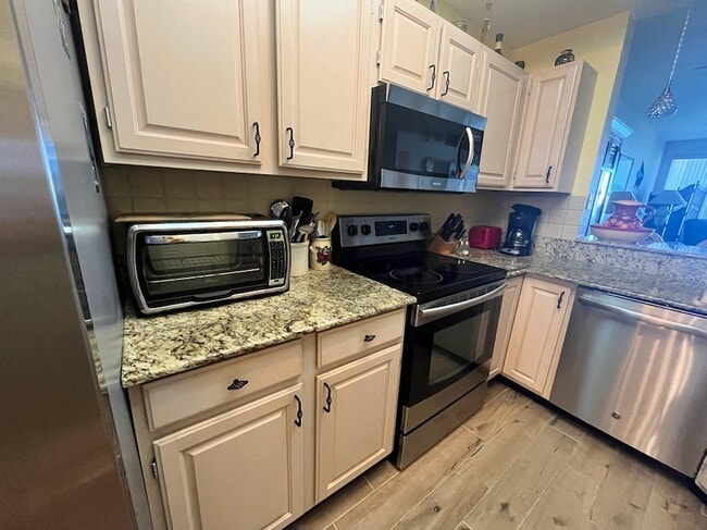 Photo - 9856 Costa Mesa Ln Unidad 601