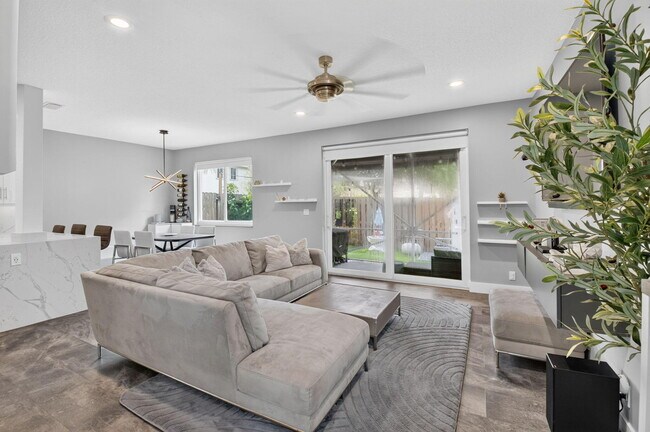 Photo - 3616 Asperwood Cir