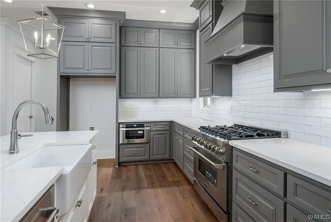 Photo - 303 Trails End Ln