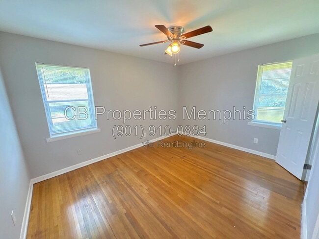 Photo - 4493 Westmont Rd