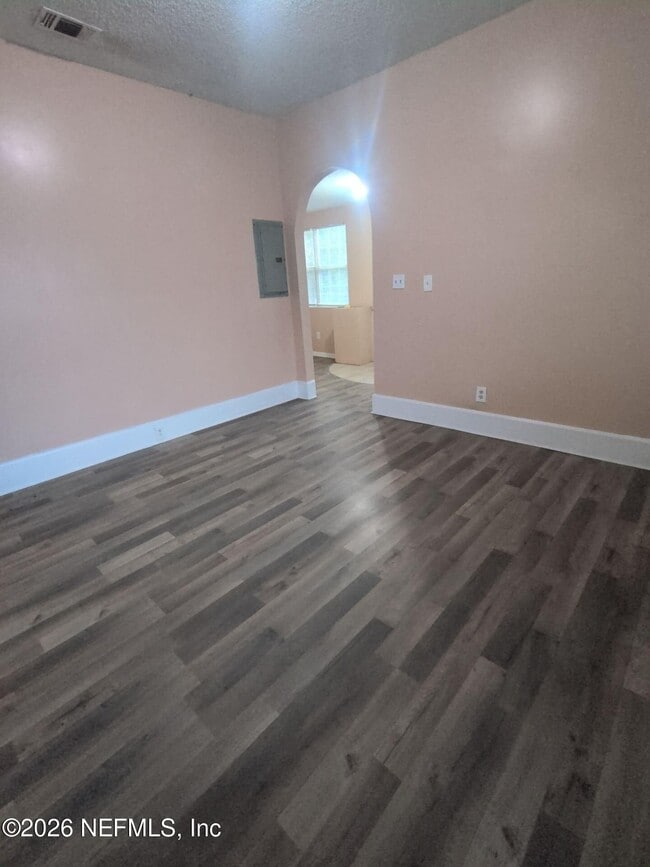 Photo - 1319 Steele St