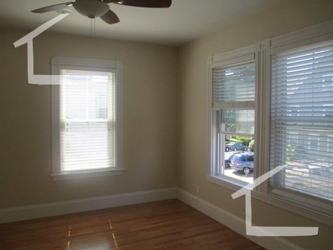 Photo - 92 Surrey St