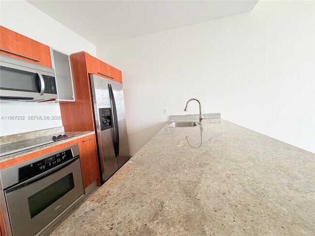 Photo - 185 SW 7th St Unit 4410