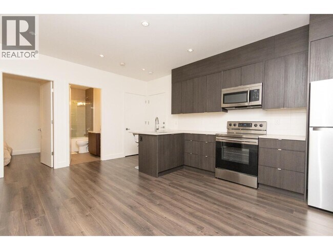 Photo - 7230 Kitchener St