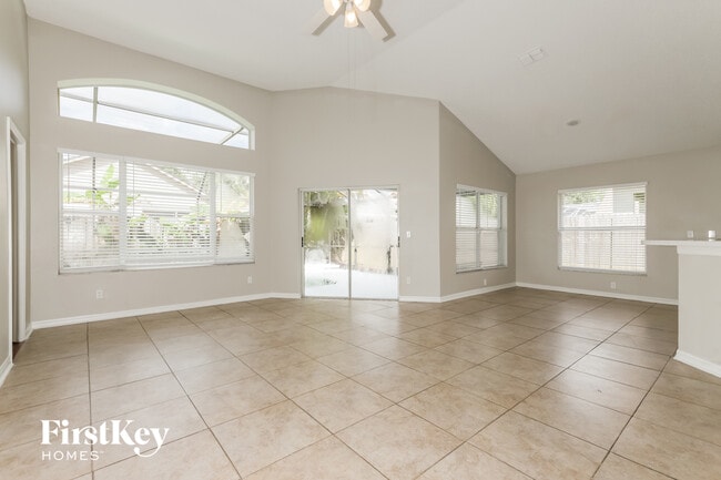 Photo - 1403 Scotch Pine Dr