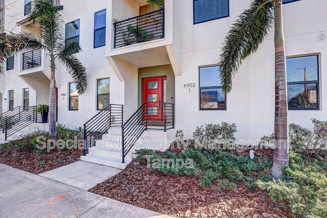 6902 S MacDill Ave