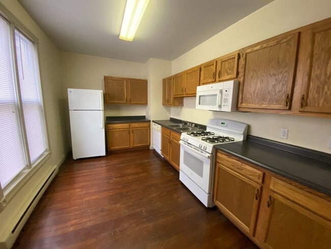 Photo - 832 Columbia Ave Unit Apt 1A