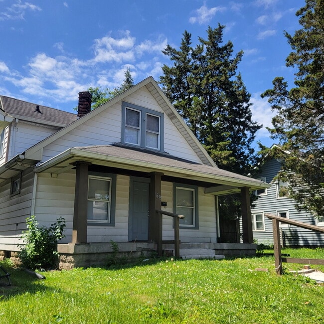 Building Photo - 3 Bedroom Southeast home