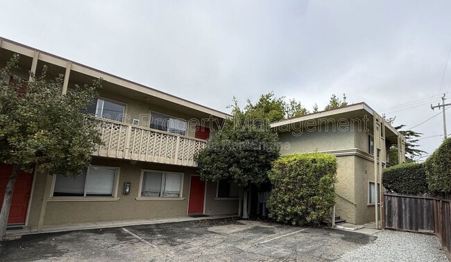 Building Photo - 803 Laurel St Unit 7