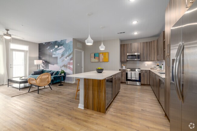 2BR, 2BA - B5 - Kitchen - Alton Mill District