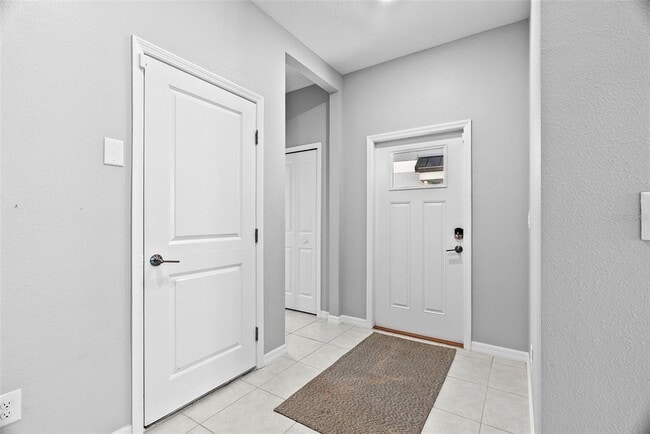 Photo - 10387 Lavender Aster Trl