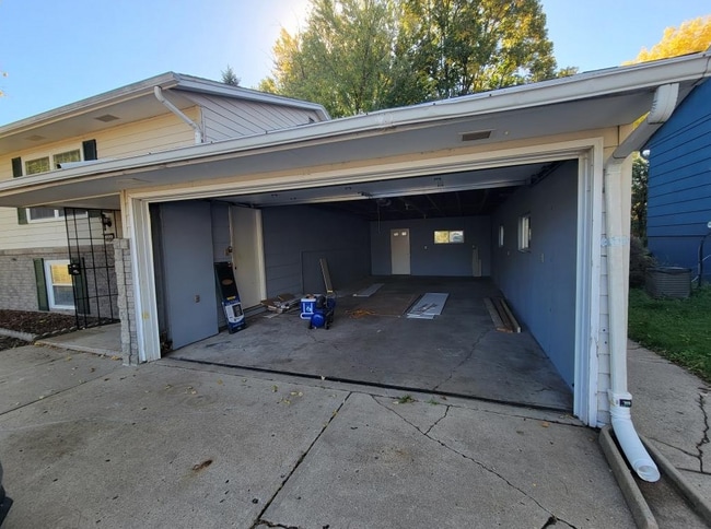 Photo - 500 W Dartmouth St