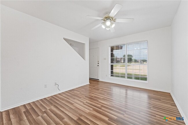 Building Photo - 3805 Woodrow Dr