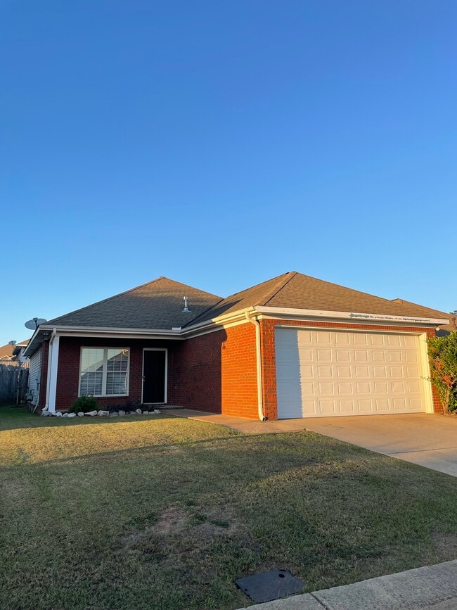Building Photo - 364 Split Rail Dr