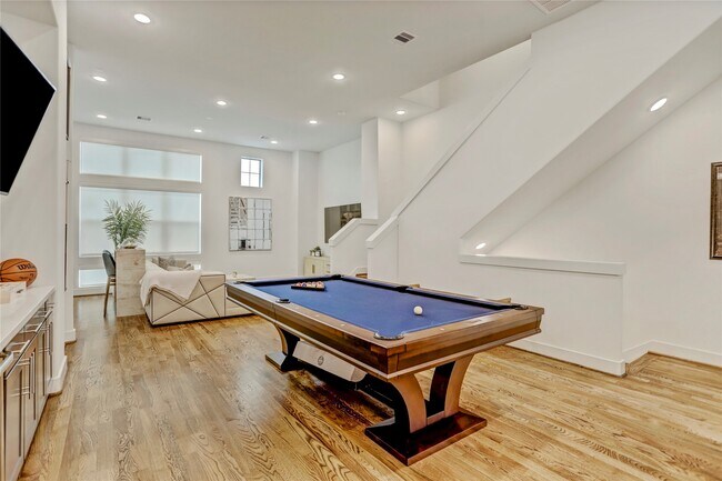 Photo - 1104 Ennis St