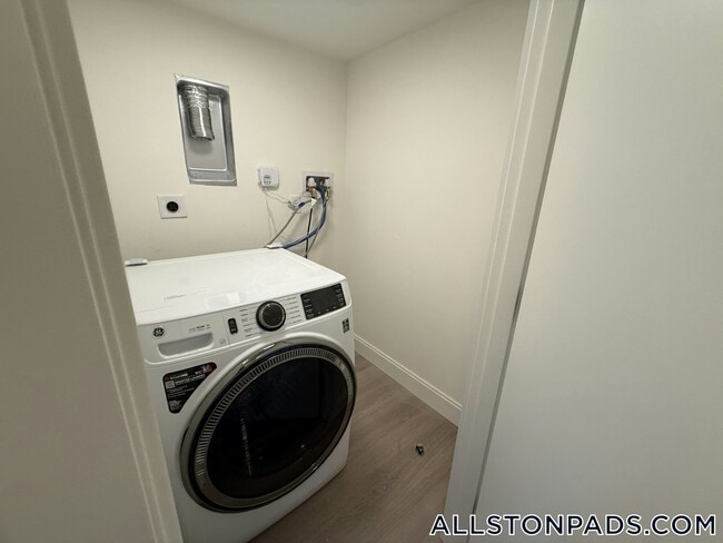 Photo - 1079 Commonwealth Ave Unit 434