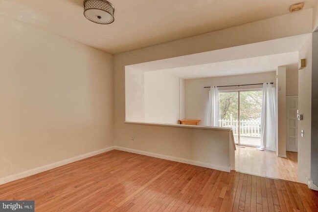 Photo - 107 Montrose Ave