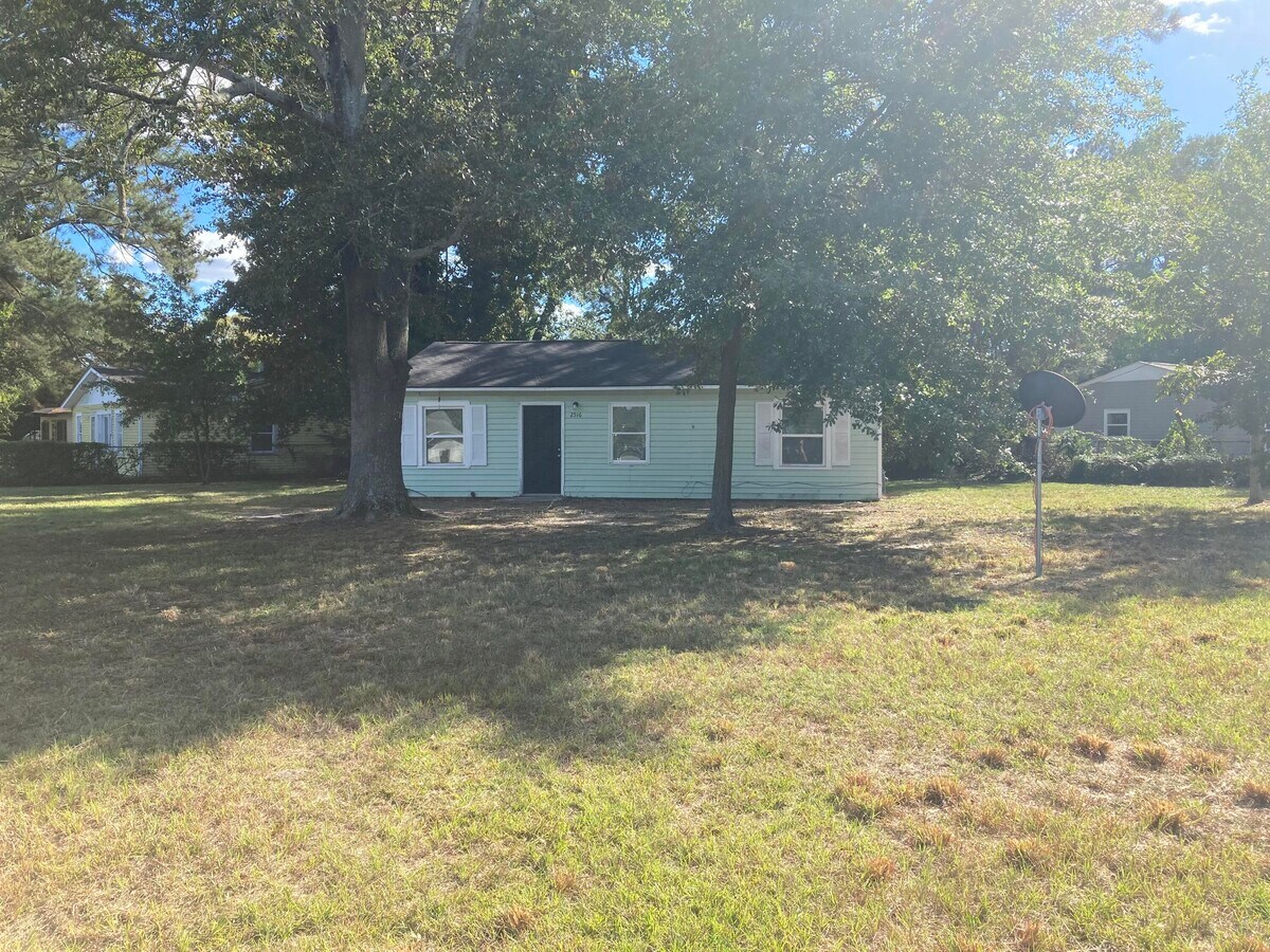 Photo - 2516 Argonne Dr