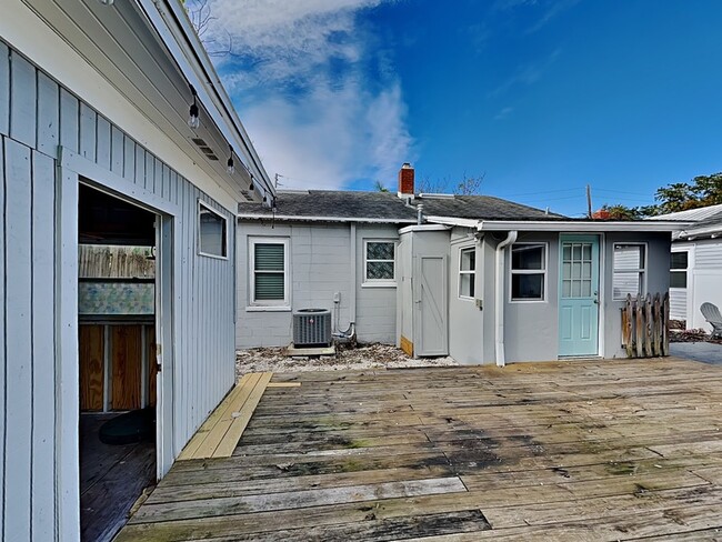 Photo - 1518 Pinewood Dr