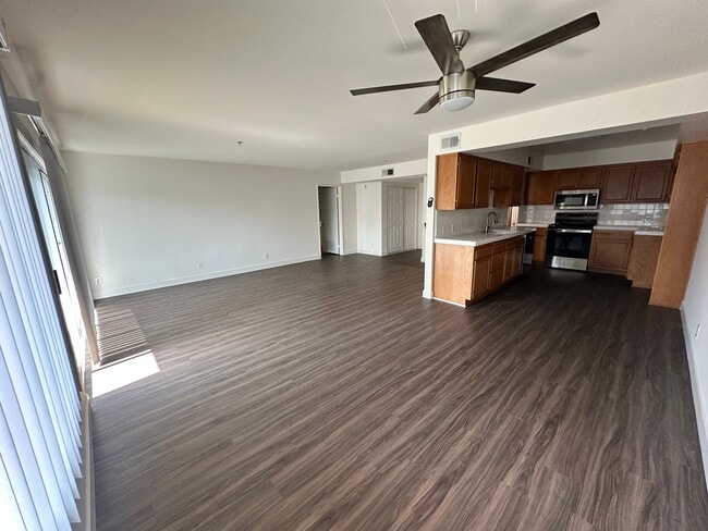 Photo - 4540 Natick Ave Unidad 304