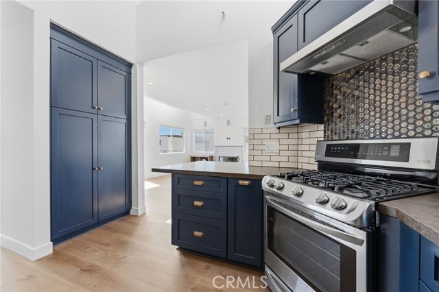 Photo - 1452 Loma Dr