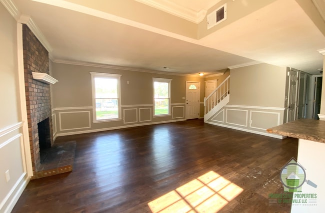 Photo - 105 Osmond Dr