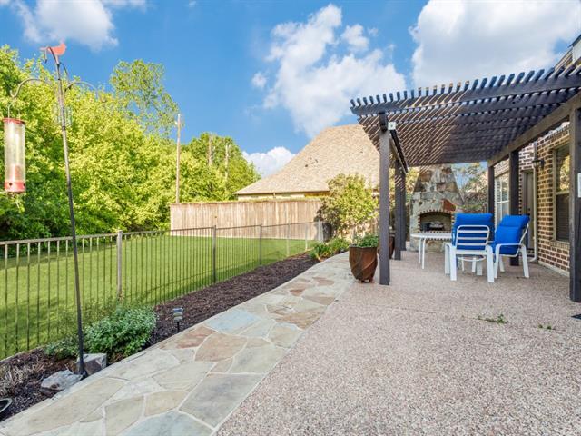 Photo - 629 Creekview Ln
