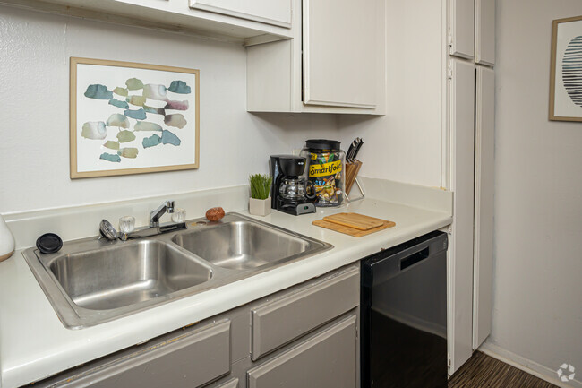 Interior Photo - The Hub at Baton Rouge Rental