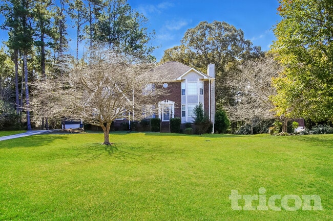 Building Photo - 135 Clearbrook Way